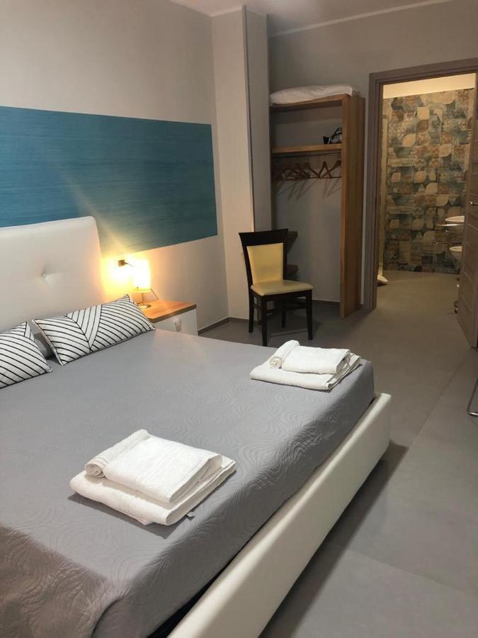 Albergo Piazza Risorgimento Porto Cesareo Exterior foto